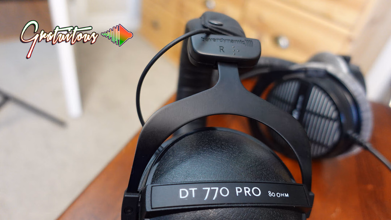 Headphone Wire that Connects Both Headphone Speaker Drivers is Vulnerable to Damage