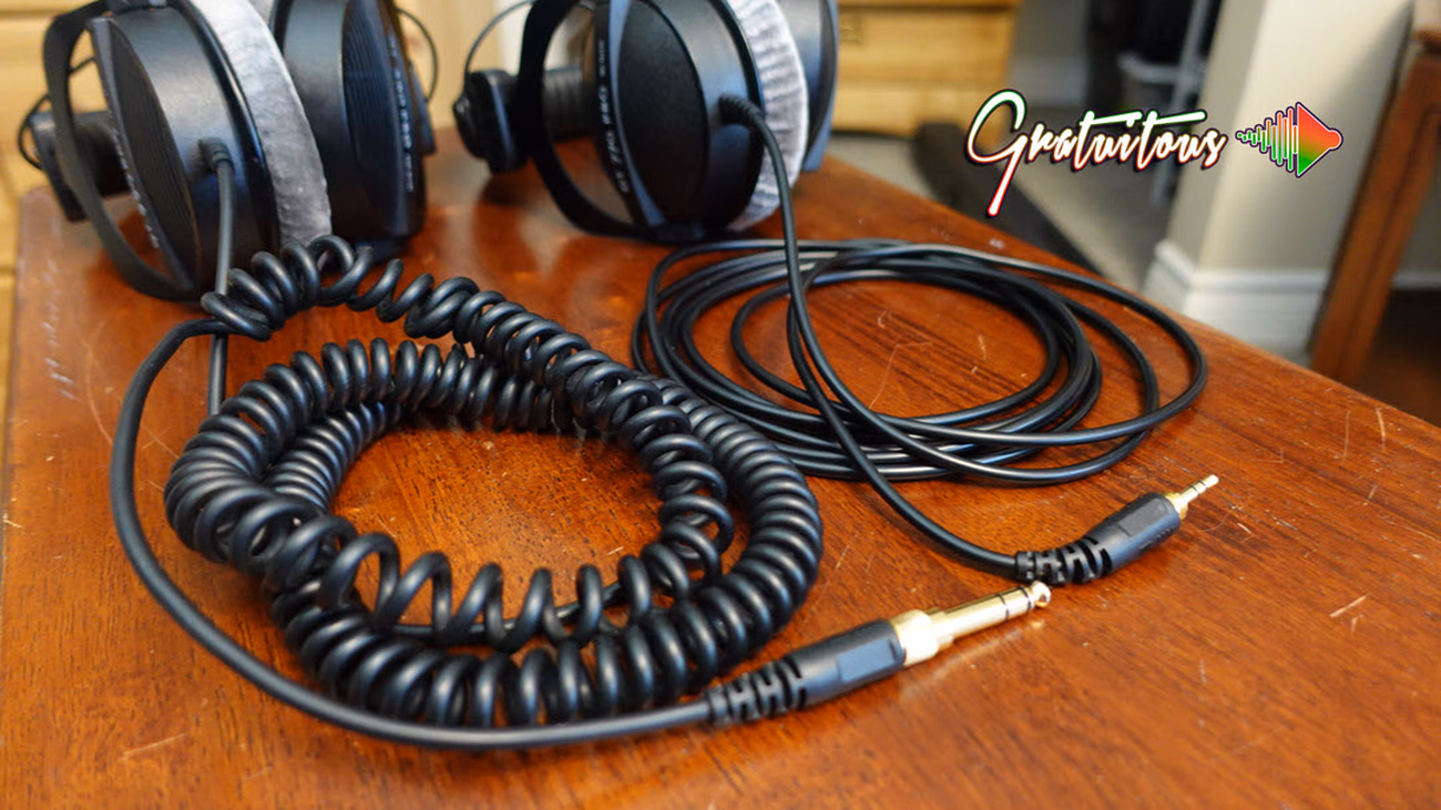 Headphone Coiled Cable and Straight Cable compared side-by-side.