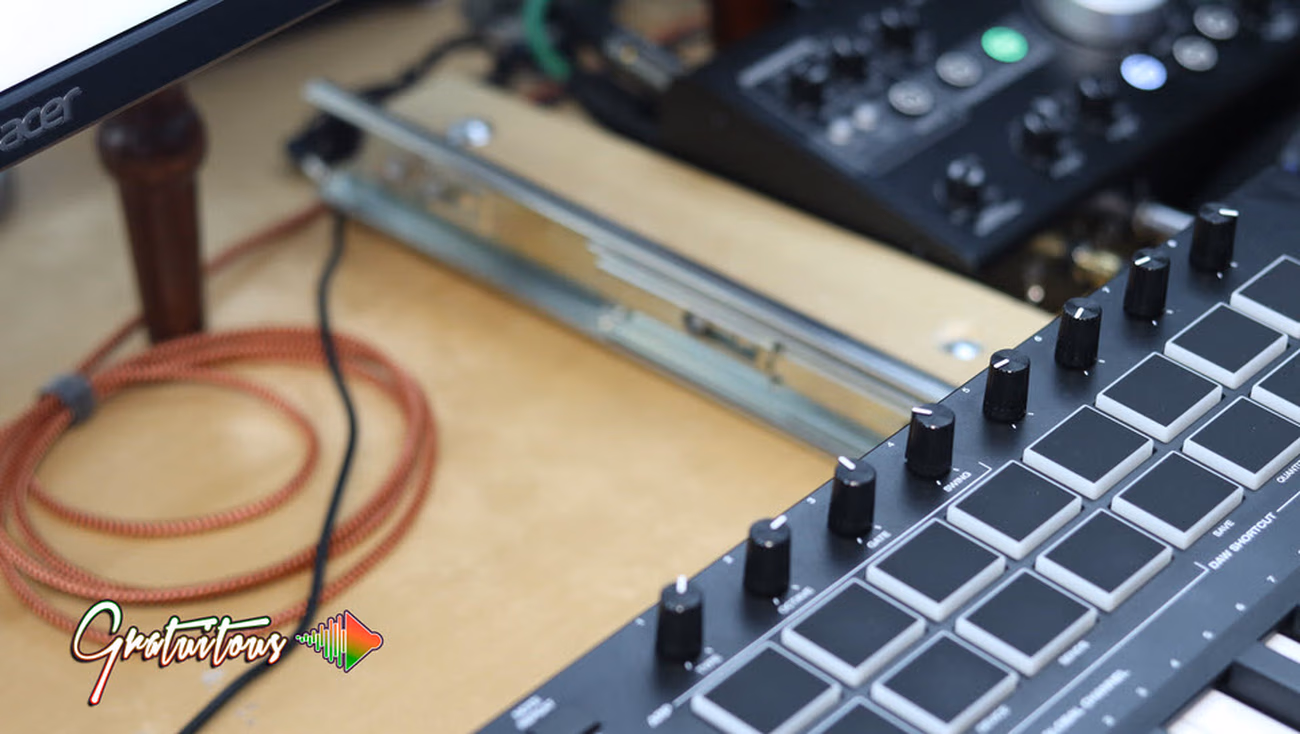 New MIDI Keyboard Pull Out Tray [Custom Built]
